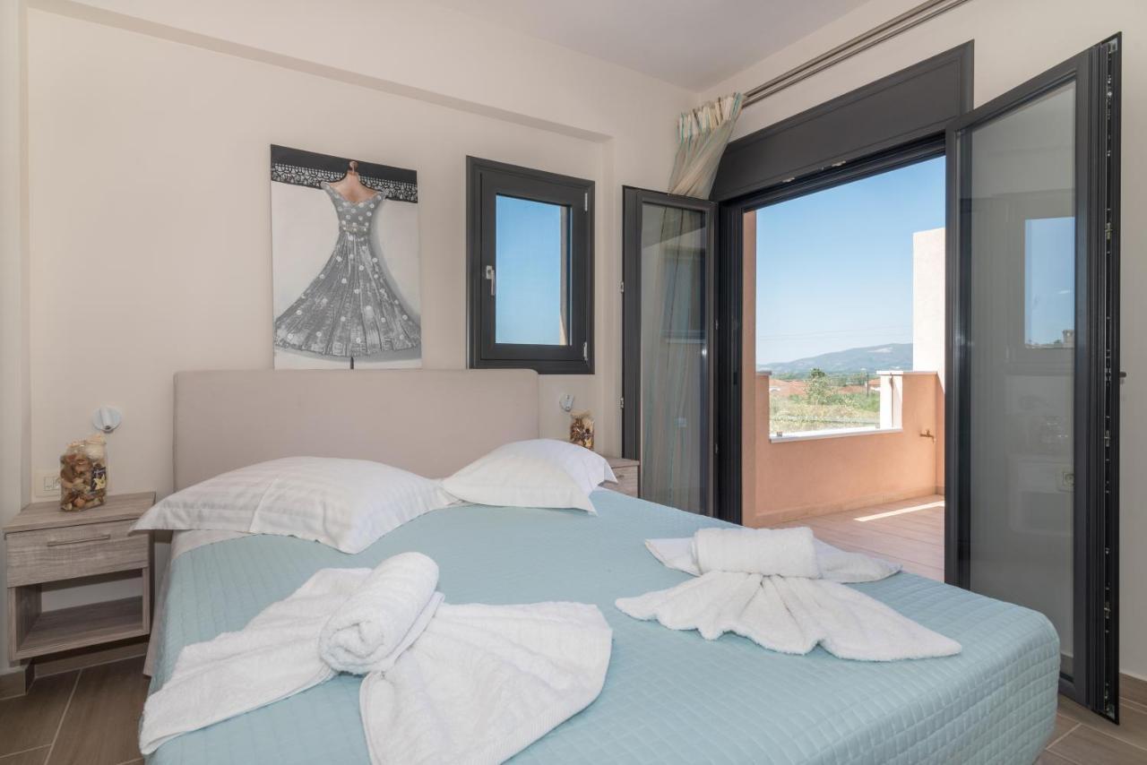 Romanza Luxury Villa Kalamákion